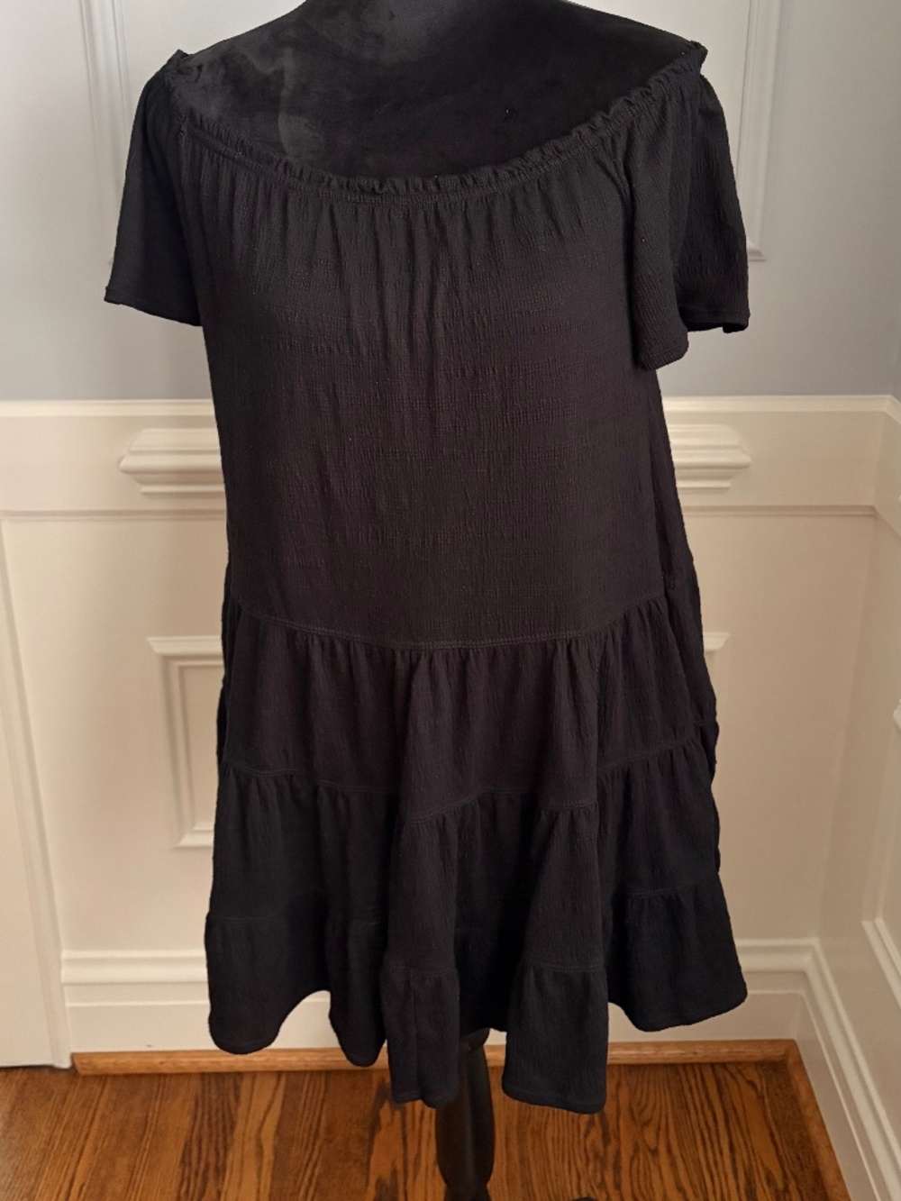 Black summer dress size medium. Knee high.